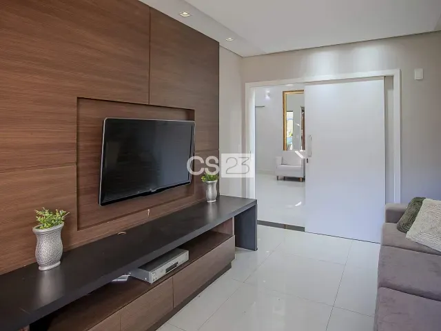 Casa com 403m² 5 quartos e 5 banheiros, à venda, no bairro Vivendas do Arvoredo em Londrina