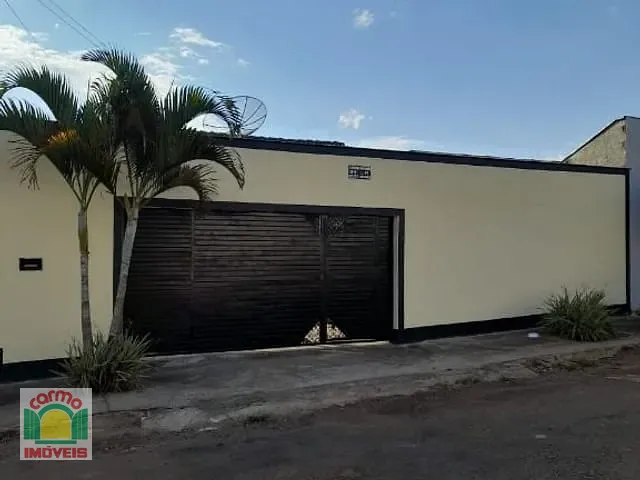 Casa com 300m² 3 quartos e 2 banheiros, à venda, no bairro Residencial Alfredo Abrahão em Anápolis