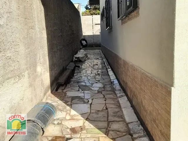 Casa com 300m² 3 quartos e 2 banheiros, à venda, no bairro Residencial Alfredo Abrahão em Anápolis