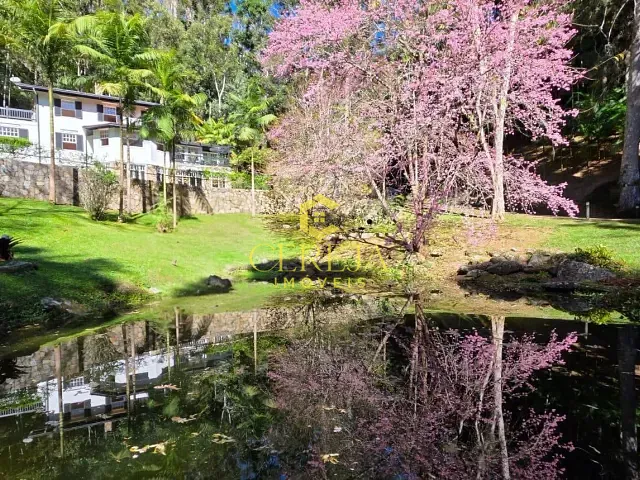 Casa 4 quartos e 4 banheiros, à venda, no bairro Mury em Nova Friburgo