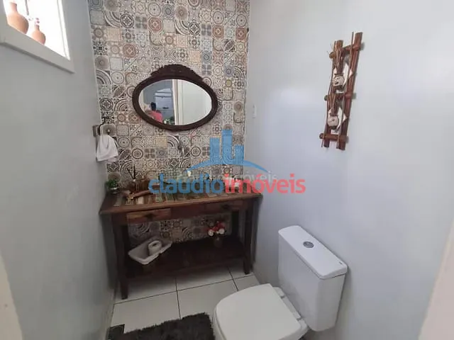 Casa com 228m² 4 quartos e 1 banheiro, à venda, no bairro Vila Nova em Barra Mansa