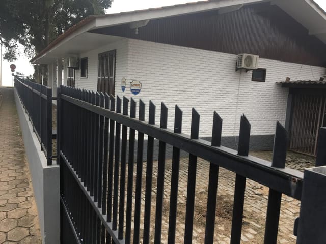Casa com 525m² 4 quartos e 2 banheiros, à venda, no bairro PRAIA ALEGRE em Penha
