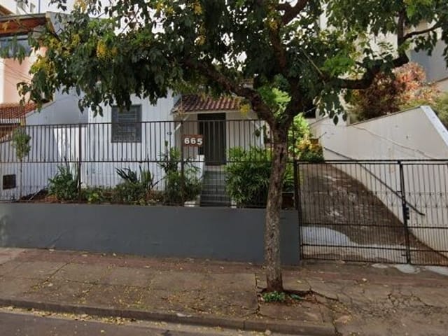Casa com 583m², à venda, no bairro Centro em Londrina