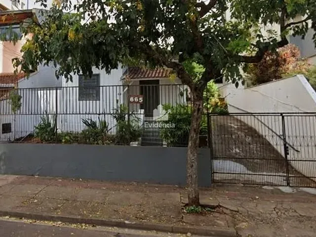 Casa com 583m², à venda, no bairro Centro em Londrina