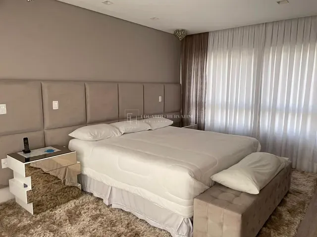 Casa 4 quartos e 7 banheiros, à venda, no bairro Vila Hortolândia em Jundiaí