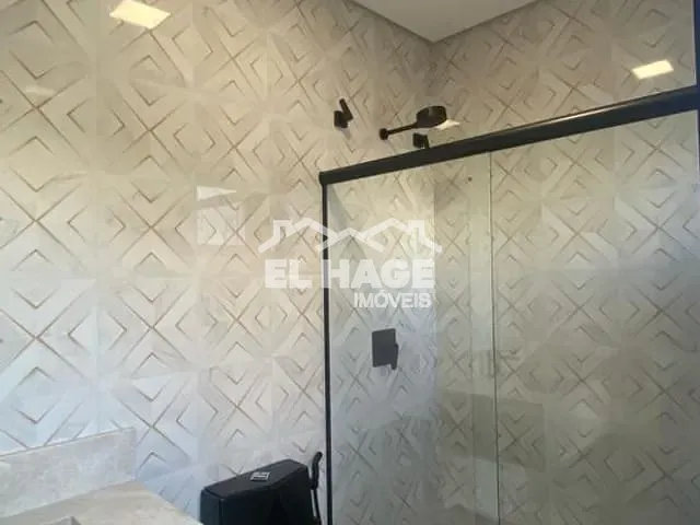 Casa com 458m² 4 quartos e 6 banheiros, à venda, no bairro Jardim Itália em Cuiabá