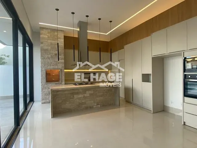 Casa com 458m² 4 quartos e 6 banheiros, à venda, no bairro Jardim Itália em Cuiabá