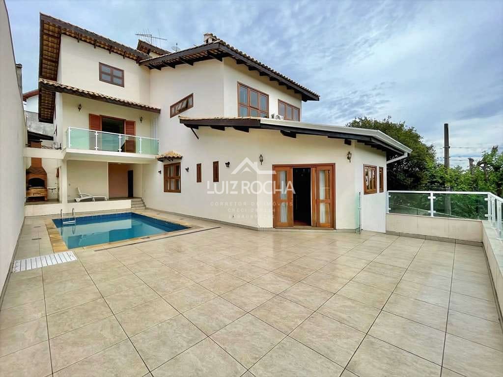 Casa, 4 quartos, 356 m² - Foto 1
