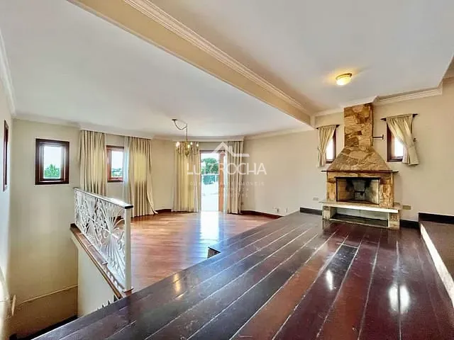 Casa com 479m² 4 quartos e 5 banheiros, à venda, no bairro CONDOMINIO TERRAS DO MADEIRA em Carapicuíba