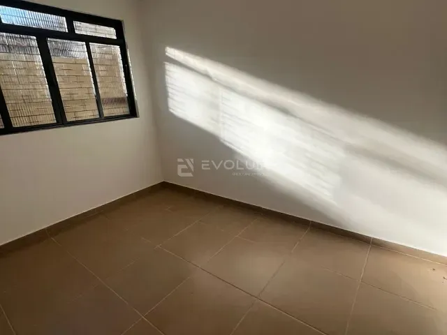 Casa à venda, no bairro Setor Bueno em Goiânia