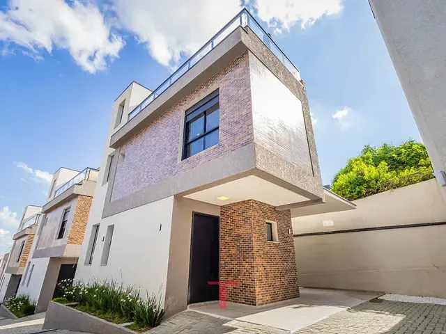 Casa com 89m² 3 quartos e 3 banheiros, à venda, no bairro Lindóia em Curitiba
