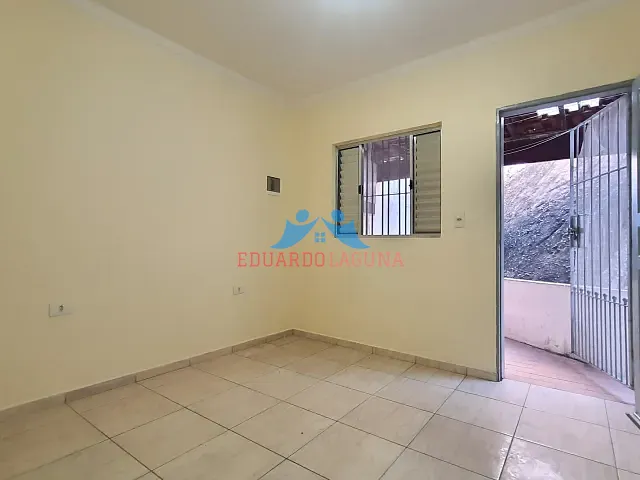 Casa 1 quarto e 1 banheiro, para alugar, no bairro Brasilândia em São Paulo