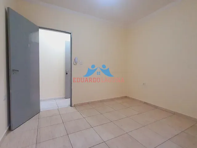 Casa 1 quarto e 1 banheiro, para alugar, no bairro Brasilândia em São Paulo