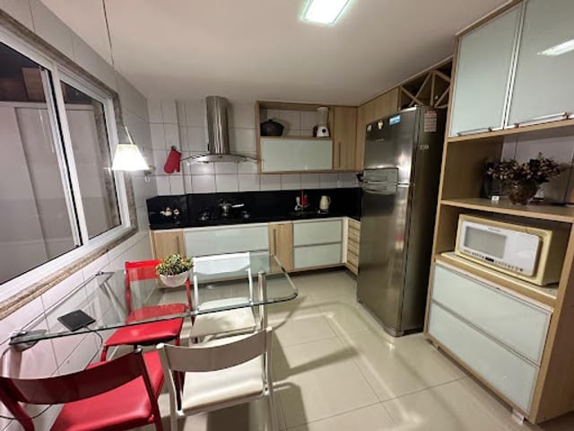 Casa com 180m² 3 quartos e 3 banheiros, à venda, no bairro Colina de Laranjeiras em Serra