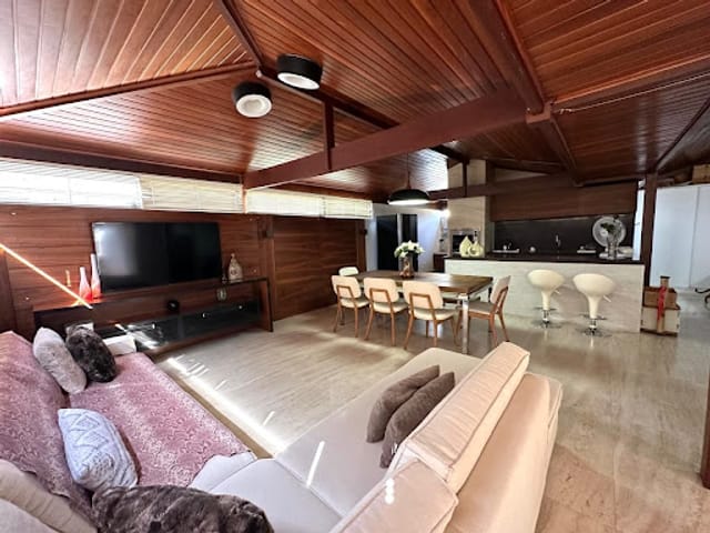 Casa com 180m² 3 quartos e 3 banheiros, à venda, no bairro Colina de Laranjeiras em Serra