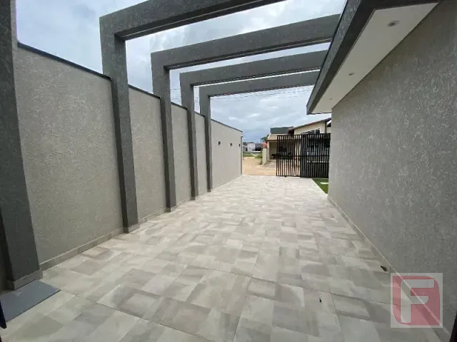 Casa 3 quartos e 2 banheiros, à venda, no bairro Paese em Itapoá