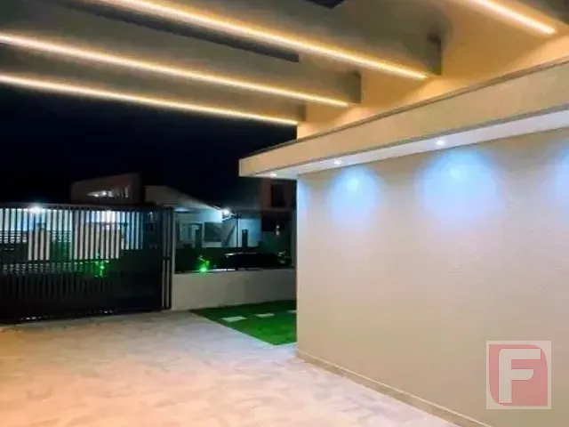 Casa 3 quartos e 2 banheiros, à venda, no bairro Paese em Itapoá