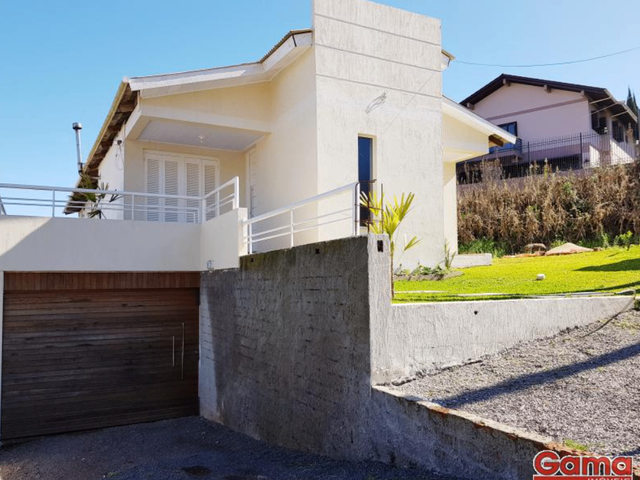Casa com 290m² 3 quartos e 3 banheiros, à venda, no bairro Lot. Carnevalli em Nova Prata