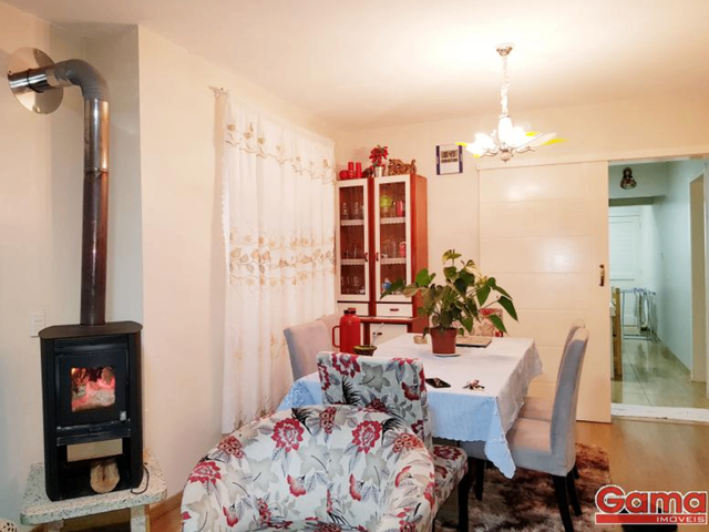 Casa com 290m² 3 quartos e 3 banheiros, à venda, no bairro Lot. Carnevalli em Nova Prata