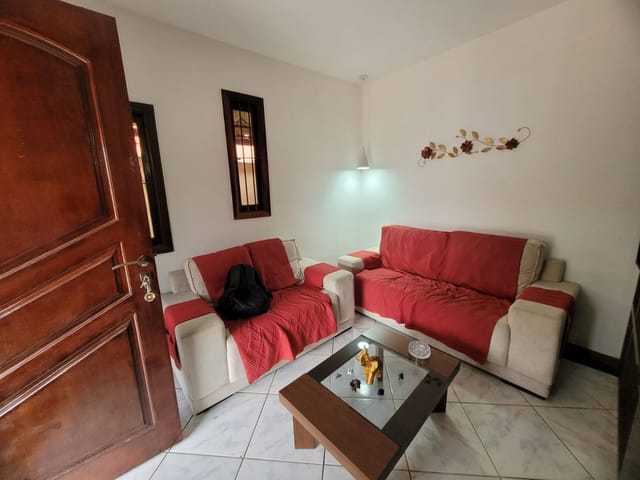 Casa com 225m² 4 quartos e 3 banheiros, à venda, no bairro Serra Grande em Niterói