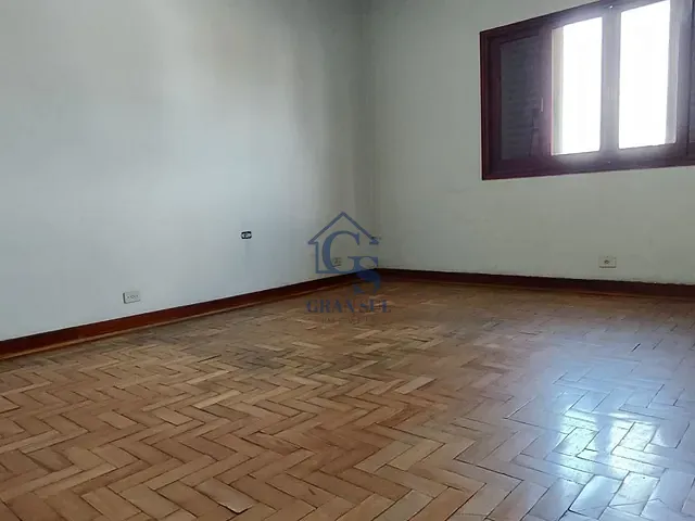 Casa com 280m² 3 quartos e 2 banheiros, à venda, no bairro Interlagos em São Paulo