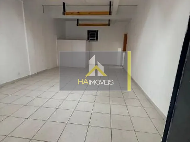 Loja com 90m², para alugar, no bairro Santa Efigênia em Belo Horizonte
