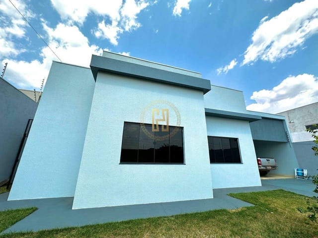 Casa com 600m² 4 quartos e 3 banheiros, à venda, no bairro Residencial Flamboyant em Nova Mutum