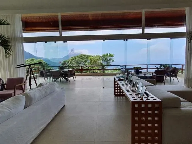 Casa com 1450m² 4 quartos e 9 banheiros, à venda, no bairro São Conrado em Rio de Janeiro