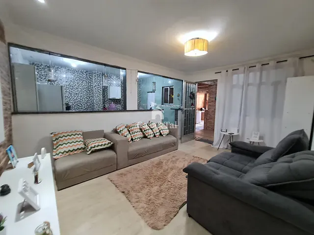 Casa com 175m² 5 quartos e 6 banheiros, à venda, no bairro Vila Rosali em São João de Meriti