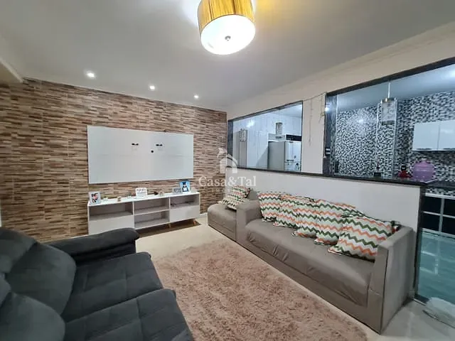 Casa com 175m² 5 quartos e 6 banheiros, à venda, no bairro Vila Rosali em São João de Meriti