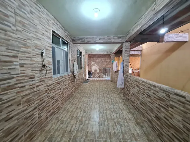 Casa com 175m² 5 quartos e 6 banheiros, à venda, no bairro Vila Rosali em São João de Meriti