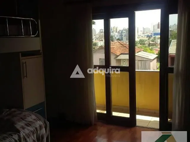 Casa com 756m² 4 quartos e 1 banheiro, à venda, no bairro Jardim Carvalho em Ponta Grossa