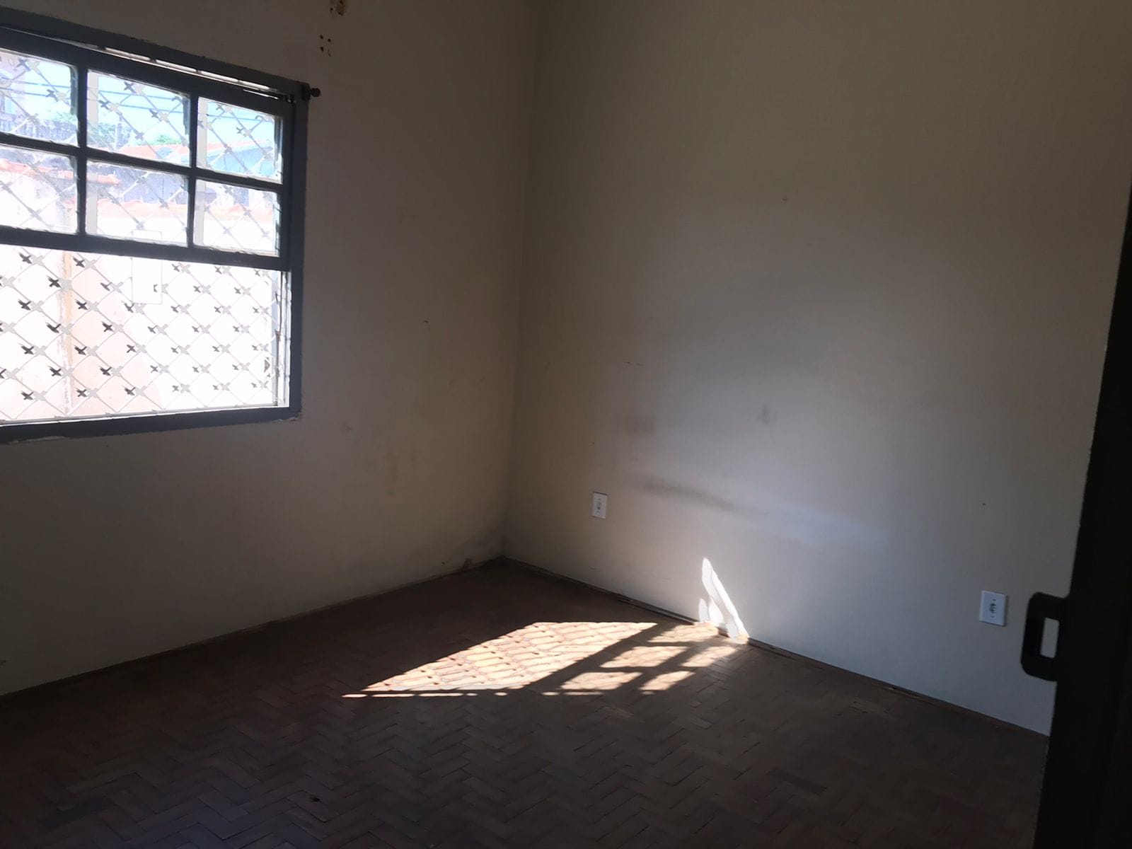 Casa à venda com 3 quartos, 200m² - Foto 15