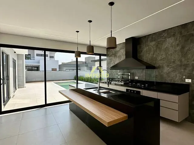 Casa com 460m² 3 quartos e 4 banheiros, à venda, no bairro Portal dos Bandeirantes Salto em Salto