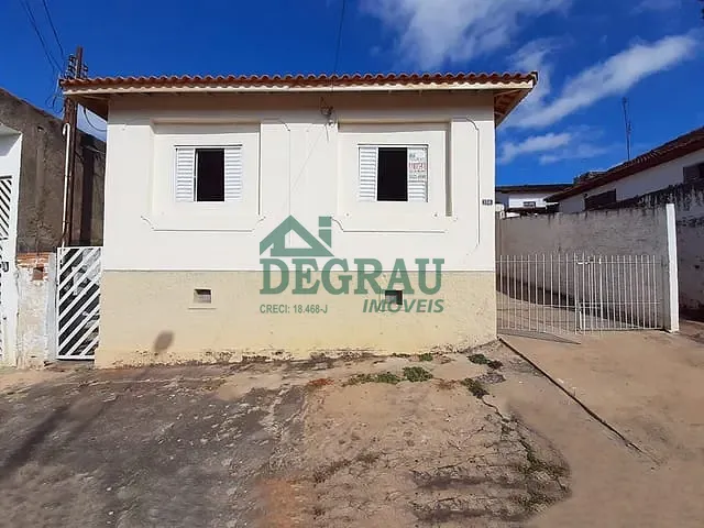 Casa com 264m² 3 quartos e 1 banheiro, à venda, no bairro Vila Santana em Itapeva
