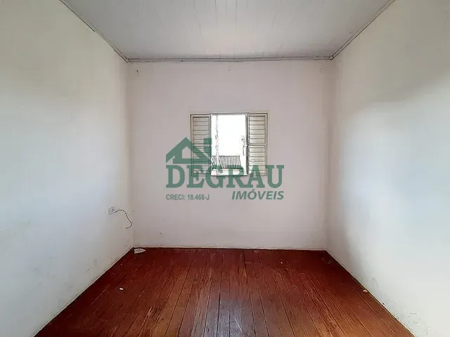 Casa com 264m² 3 quartos e 1 banheiro, à venda, no bairro Vila Santana em Itapeva