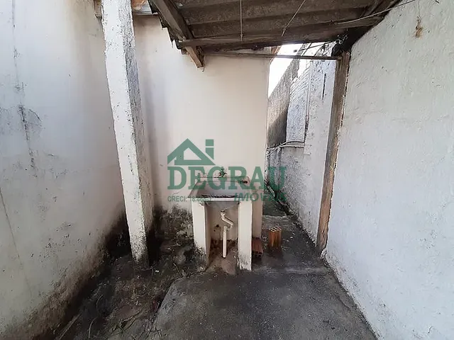 Casa com 264m² 3 quartos e 1 banheiro, à venda, no bairro Vila Santana em Itapeva