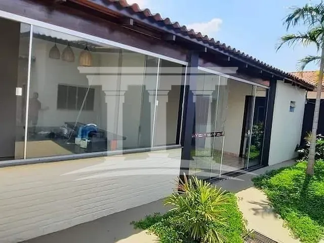 Casa com 330m² 3 quartos e 1 banheiro, à venda, no bairro Setor Industrial Norte em Sinop
