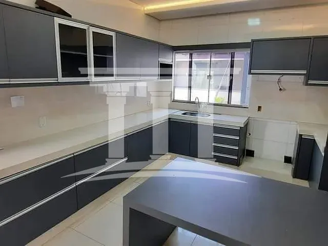 Casa com 330m² 3 quartos e 1 banheiro, à venda, no bairro Setor Industrial Norte em Sinop