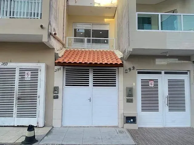 Casa para alugar, no bairro Centro em Paulo Afonso