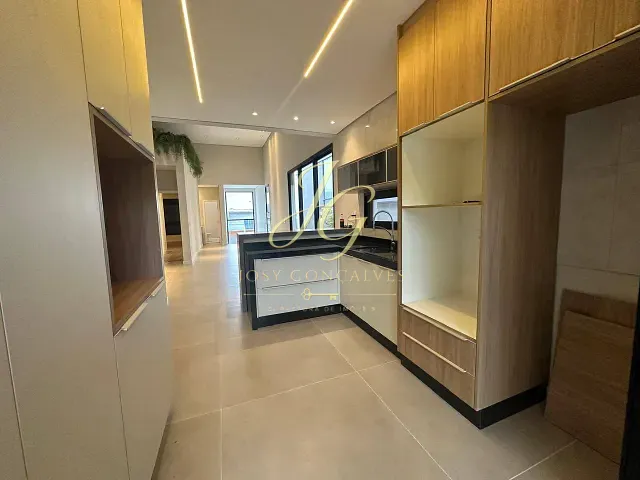 Casa 3 quartos e 5 banheiros, à venda, no bairro Fazenda Rodeio em Mogi das Cruzes