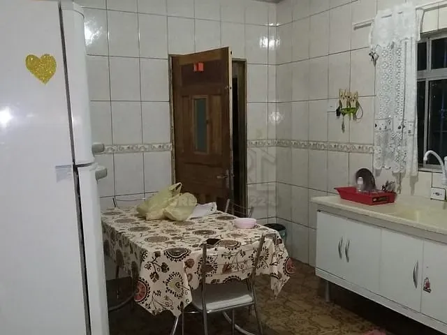 Casa com 125m² 2 quartos e 1 banheiro, à venda, no bairro Jardim Zaira em Mauá