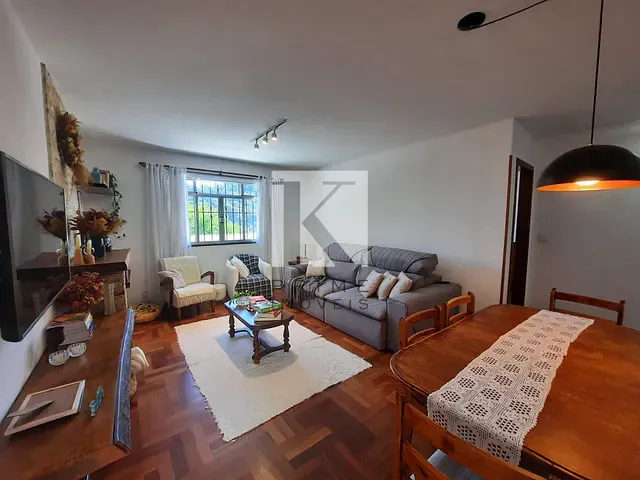 Casa 3 quartos e 4 banheiros, à venda, no bairro Vale do Paraíso em Teresópolis