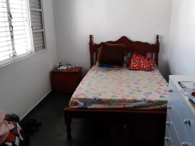 Casa 3 quartos e 1 banheiro, à venda, no bairro Jardim D'Abril em São Paulo
