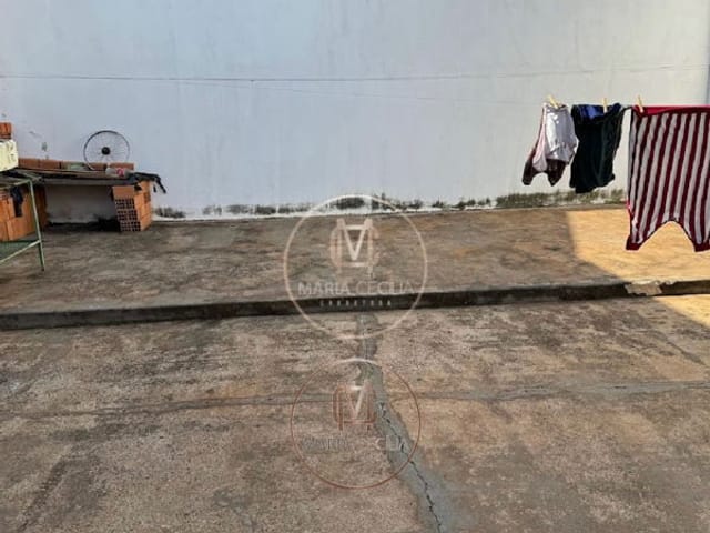 Casa 3 quartos e 2 banheiros, à venda, no bairro Vila Joinville (Vila Xavier) em Araraquara