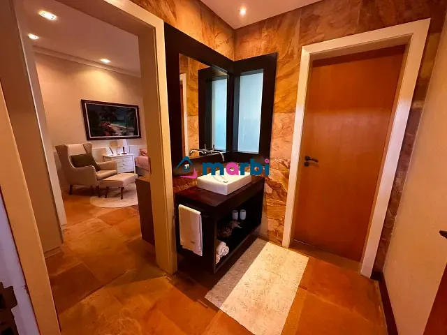 Casa com 1342m² 4 quartos e 4 banheiros, à venda, no bairro Vale das Paineiras em Americana