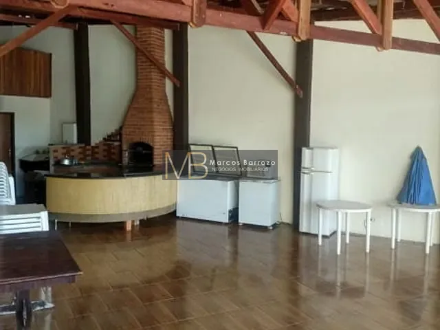 Casa com 650m², à venda, no bairro Ricardo em Londrina