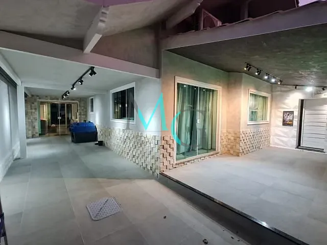 Casa com 390m² 3 quartos e 4 banheiros, à venda, no bairro Campo Grande em Rio de Janeiro