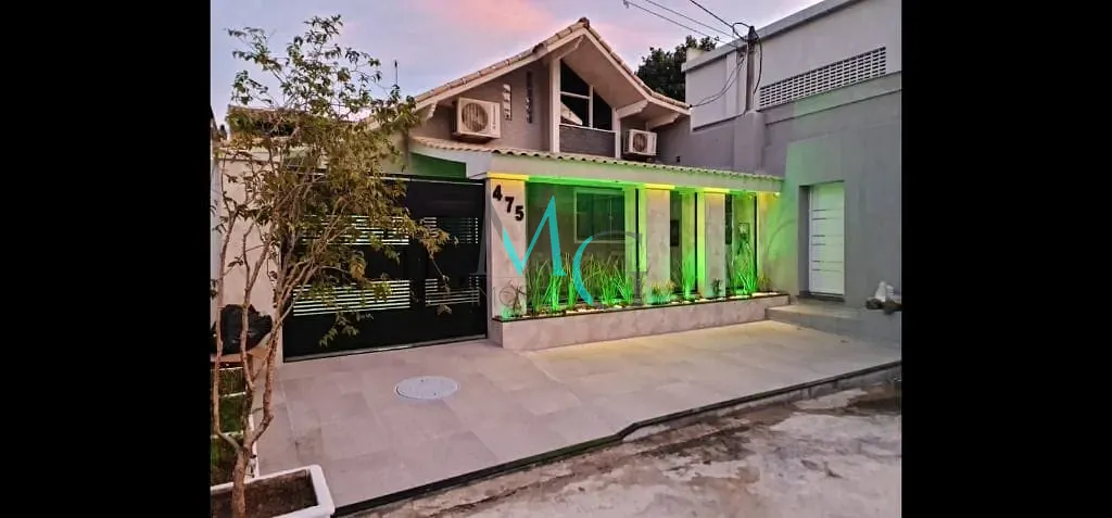 Casa, 3 quartos, 250 m² - Foto 1