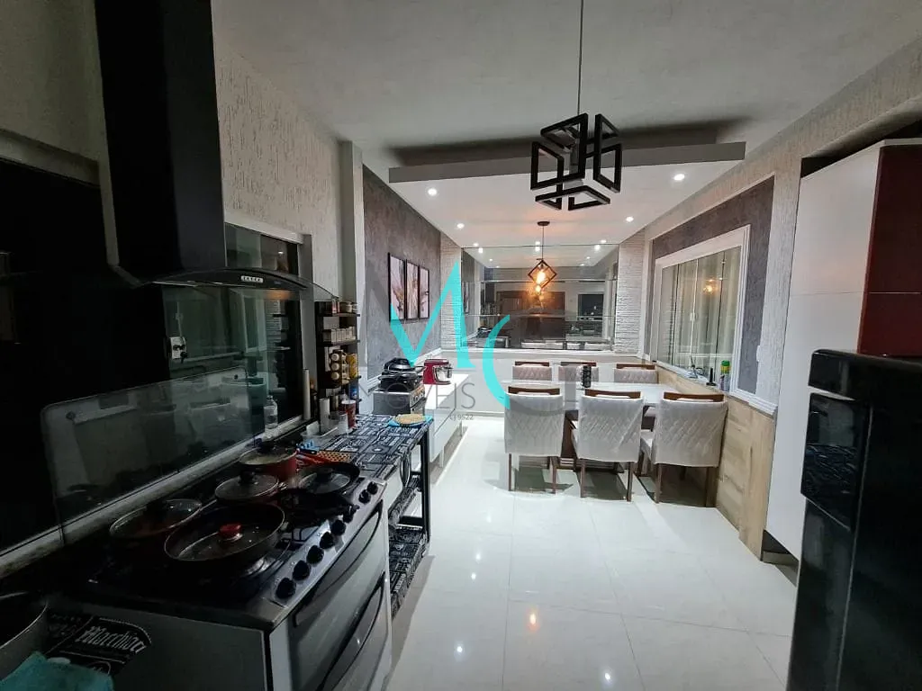 Casa, 3 quartos, 250 m² - Foto 13
